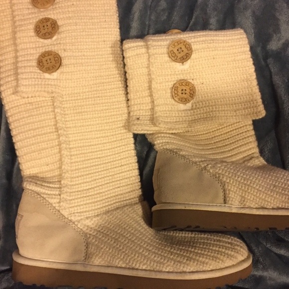 UGG Shoes - UGGS brand new, Off white knitted style.